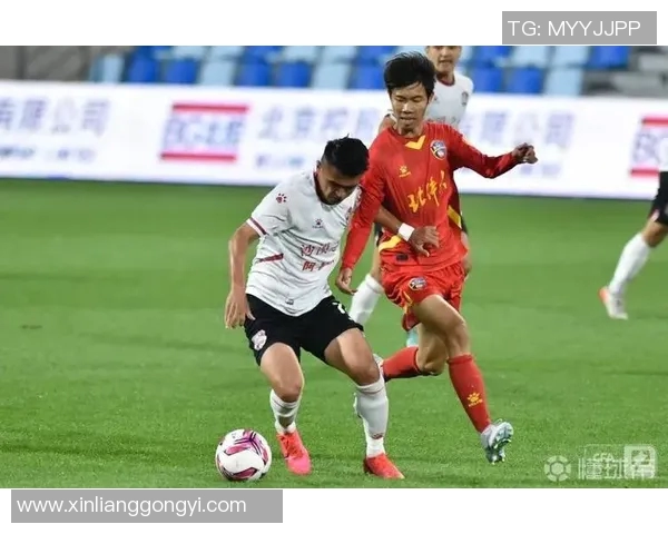 拜合拉木精彩破门助力新疆天山雪豹勇夺胜利展现强大实力 拜合拉木精彩破门助力新疆天山雪豹勇夺胜利展现强大实力