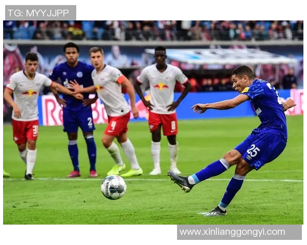 沙尔克04遭遇德甲双连败,急需止颓反弹 沙尔克04遭遇德甲双连败,急需止颓反弹