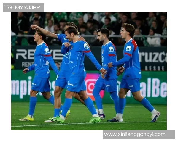 莱比锡红牛逆转胜霍芬海姆，取得宝贵三分！